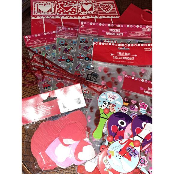 Valentines Day Lot - Picture 4 of 5